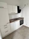 Einbauküche - HOCHWERTIGE WOHNUNG MIT EINBAUKÜCHE UND TERRASSE IM SANIERTEN ALTBAU!!!