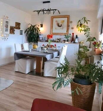 WZ im EG mit Zugang Terrasse - 
