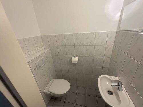 separate Toilette_www.villingen.immobilien - 