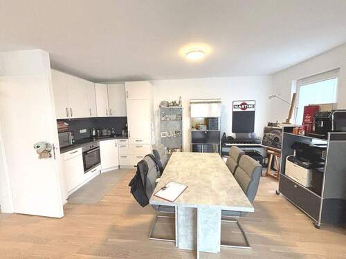 Esszimmer + Küche - 2 Zimmer Etagenwohnung zur Miete in Trier / Tarforst