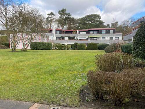 Außenanlage - 3 Zimmer Etagenwohnung zum Kaufen in Hamburg