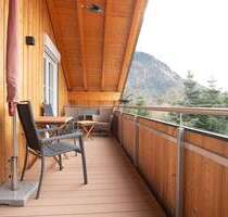 Alpenblick trifft Neubauqualität – Exklusive Dachgeschosswohnung mit Lift & zwei Balkonen - Grassau Klaushäusl