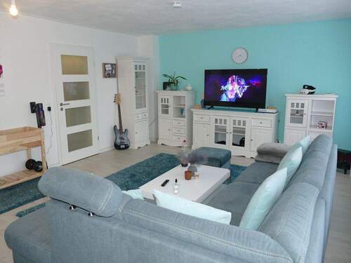 Wohnzimmer - 2 Zimmer Etagenwohnung zum Kaufen in Bad Füssing / Safferstetten