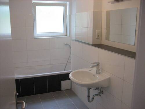 31 13 I. OG li Bad.JPG - 