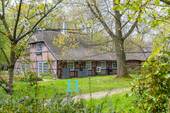 Hausansicht - 5 Zimmer Mehrfamilienhaus, Wohnhaus zum Kaufen in Halstenbek