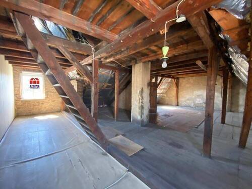 ex20a DG Treppe z SB - 