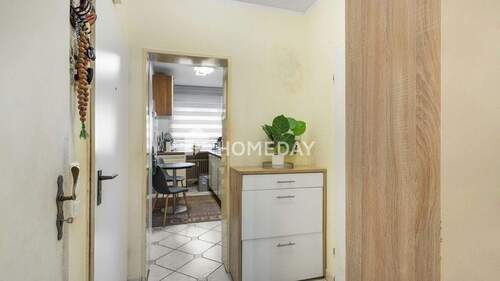 Flur 1 - Etagenwohnung mit 79,00 m² in Düren zum Kaufen