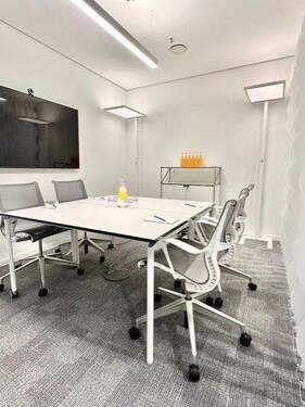 Büro 1-2 Personen, innenliegend - Voll ausgestattete Büroräume 1-2 Personen, flexibel, zentral in Hamburg