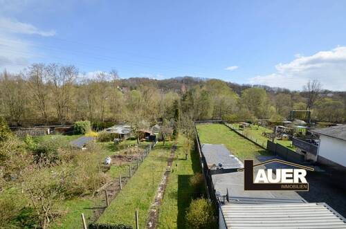 OG Balkon Sicht zum Garten - 