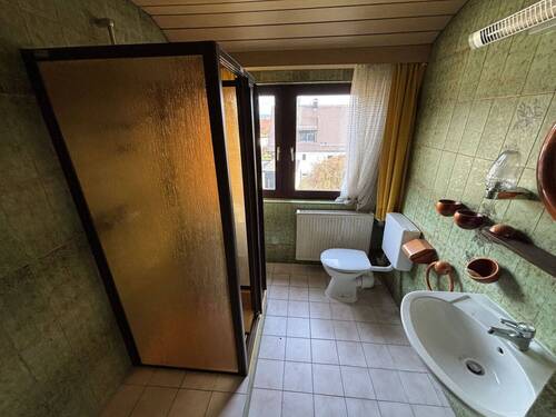 Badezimmer Dachgeschoss - 