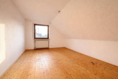 Schlafzimmer 1 Dachgeschoss - 
