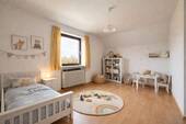 Beispielbild Schlafzimmer 2 DG als Kinderzimmer nach Sanierung - 