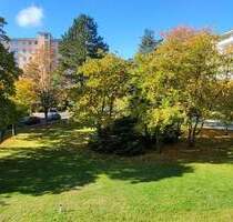 Helle 3-Zi.-Whg. + Küche in Gravenbruch, 1. OG, frei ab 0226, renoviert, prov.-frei!! - Neu-Isenburg