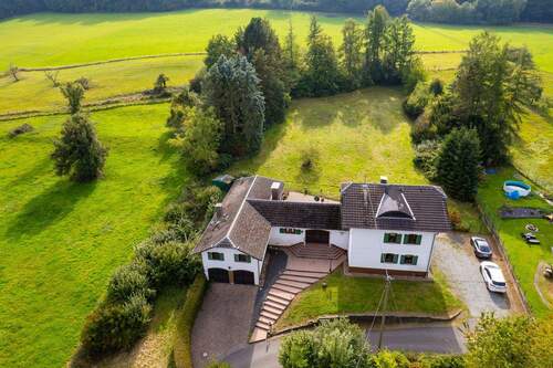 Außenansicht - 6 Zimmer Einfamilienhaus zum Kaufen in Neustadt (Wied)