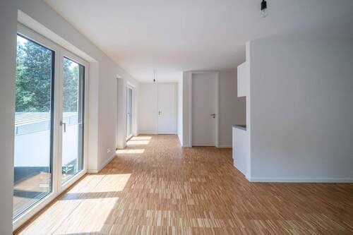 Wohn- und Schalfbereich - 1 Zimmer Etagenwohnung in München