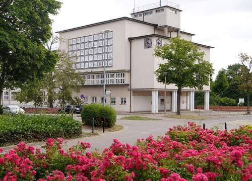 Schule ganz in ihrer Nähe - 