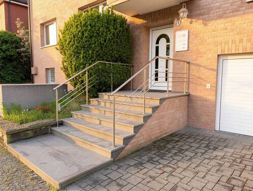 Treppenaufgang - 3 Zimmer Etagenwohnung zum Kaufen in Bochum