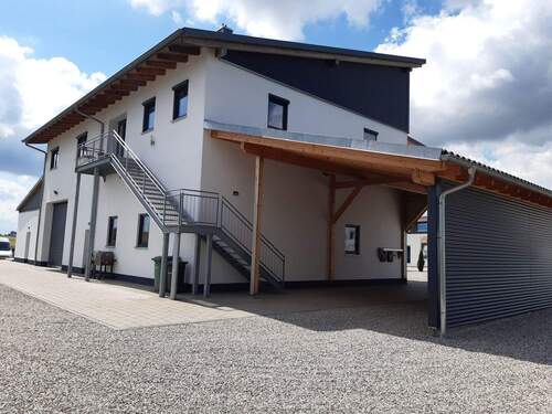 Halle Verkauf 350.jpg - 