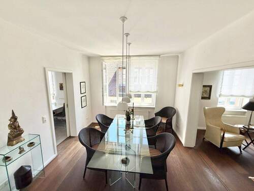 Wohnen/Essbereich - 1 Zimmer Mehrfamilienhaus, Wohnhaus zum Kaufen in Gelnhausen