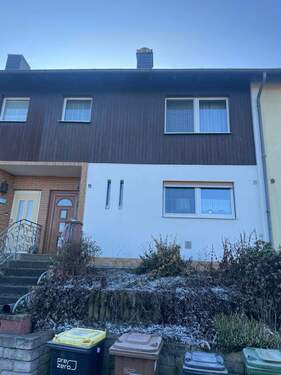 Ansicht - Familienfreundliches Haus mit Terrasse in Söhrewald