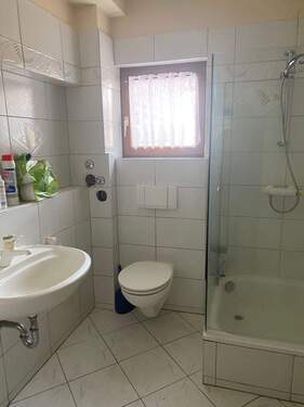 HS 2 EG rechts - Bad 3.jpg - 