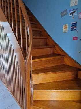 Treppe in das Obergeschoss - 