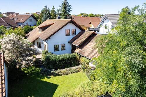 Bild 2 - 7 Zimmer Einfamilienhaus zum Kaufen in Hechingen