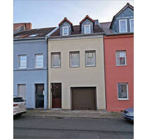 Reihenmittelhaus mit Anbau und Garage in zentraler Lage von Aschersleben