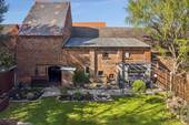 Gartensnasicht mit Terrasse.JPG - 