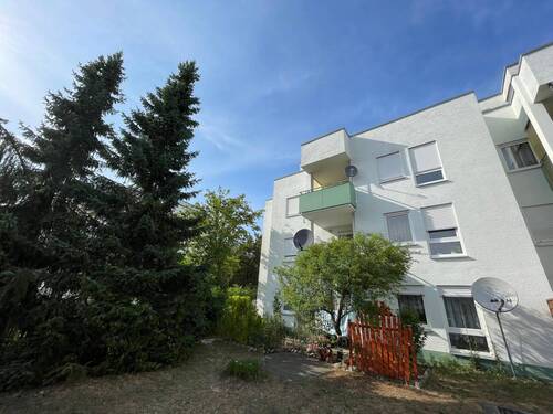Ihre Gartenidylle - Privates Gartenidyll mit TG - 3 Zimmer in Eislingen, sofort bezugsfrei!