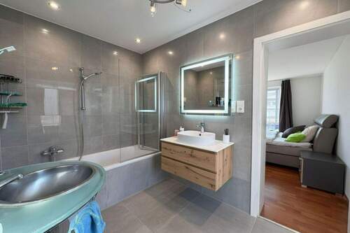 Bad digital eingerichtet - 