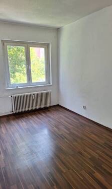 Zimmer 2 - 