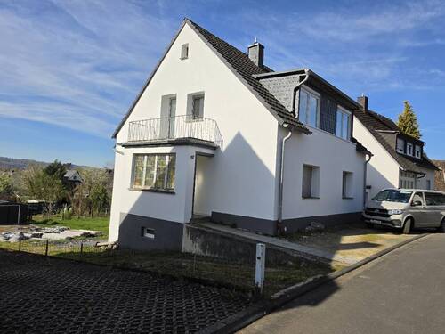 heizung - Charmante DG-Wohnung mit Weitblick, Garten und Speicher