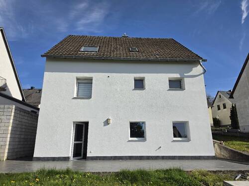 Hausansicht Gartenseite - 2 Zimmer Etagenwohnung in Schweich