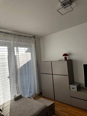 Zimmer 2 - 