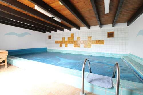 Schwimmbad - 7 Zimmer Einfamilienhaus zum Kaufen in Braunschweig