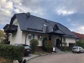 Außenansicht - Große Wohnung mit Kamin, Gartennutzung und Pool