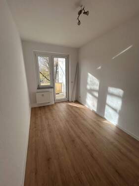 Zimmer - Etagenwohnung mit 68,00 m&sup2; in Plauen zur Miete