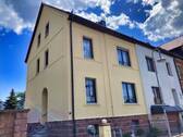 Hausansicht - 7 Zimmer Reihenendhaus zum Kaufen in Sangerhausen