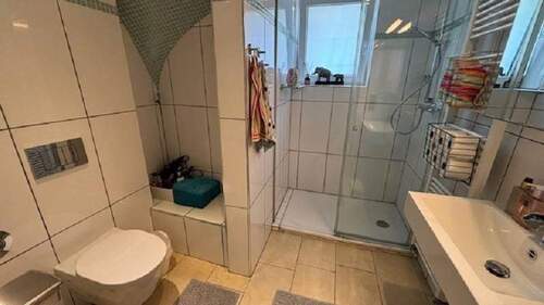 Badezimmer im UG - 