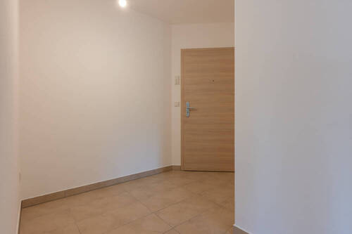 Flur (2) - 