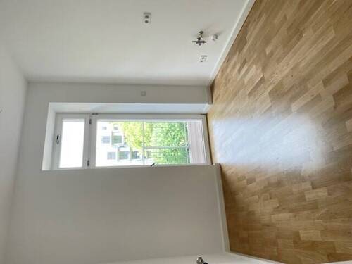 Küche mit Balkonzugang - 4 Zimmer Etagenwohnung zur Miete in Chemnitz