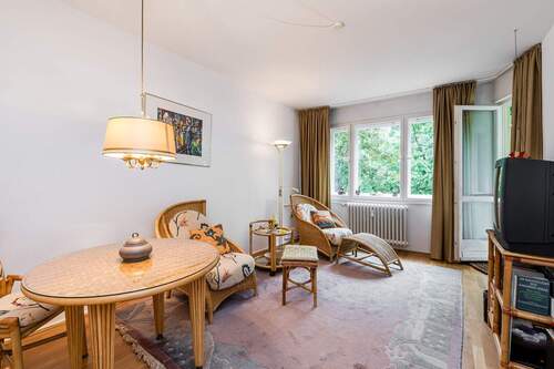 Wohnzimmer - 2 Zimmer Etagenwohnung in Berlin