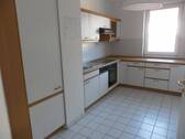 Küche mit Einbauküche - Etagenwohnung mit 76,60 m² in Neukirchen/Erzgebirge zur Miete