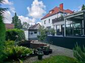 Garten und Terrasse - 9 Zimmer Mehrfamilienhaus, Wohnhaus zum Kaufen in Berlin