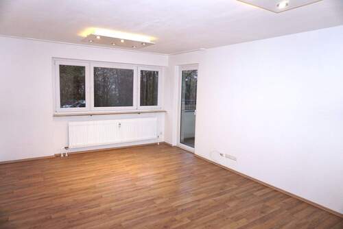 Großzügiger Wohnbereich - Moderne 2 Zi.-ETW mit Balkon in Spardorf b. Erlangen Wohnung kaufen