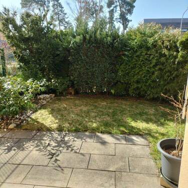 Terrasse mit Gartenanteil - 2 Zimmer Etagenwohnung zum Kaufen in Röthenbach