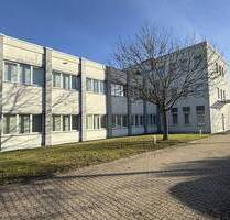 neuwertige Gewerbe-Büroimmobilie für Ihren Betrieb mit Baugrundstück in Kassel-Waldau