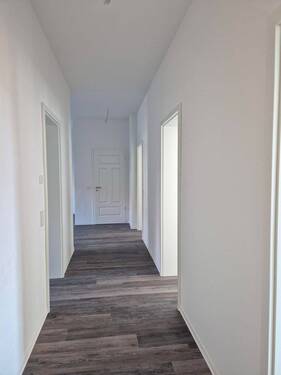 Flur - 3 Zimmer Etagenwohnung zur Miete in Löbau