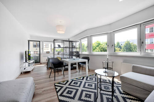 Wohnzimmer - 2 Zimmer Etagenwohnung zum Kaufen in Berlin
